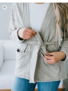 Lauriebelle Mono B Quilted Tie-Waist Robe Jacket in Light Beige